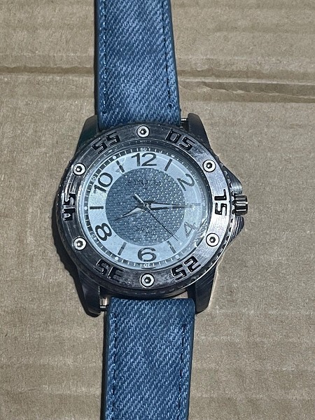 Strada unisex quartz watch with large face