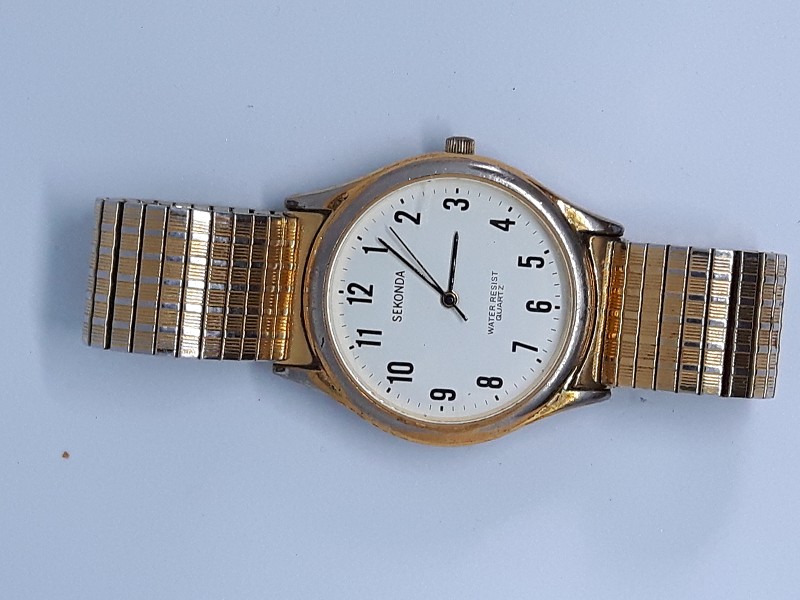 Pre-owned Sekonda Gold plated watch with white face and expandin